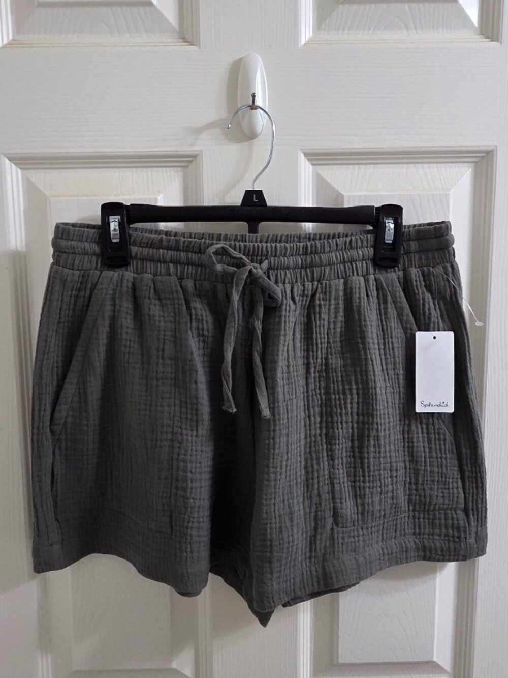 Splendid Women's Textured Gauze Pull-On Shorts – Medium – NWT